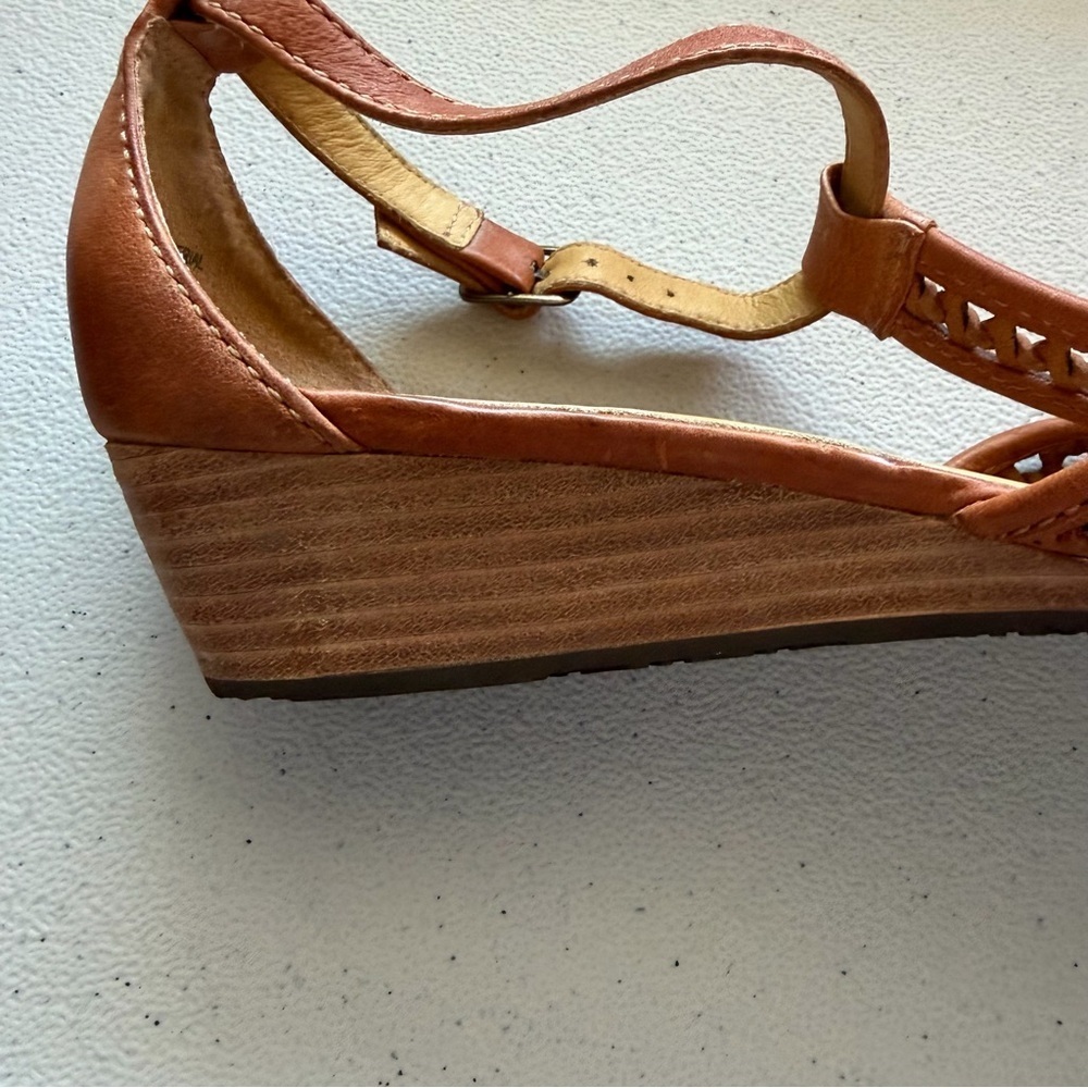 Frye strap leather peep toe shoe -sandals - Picture 7 of 8